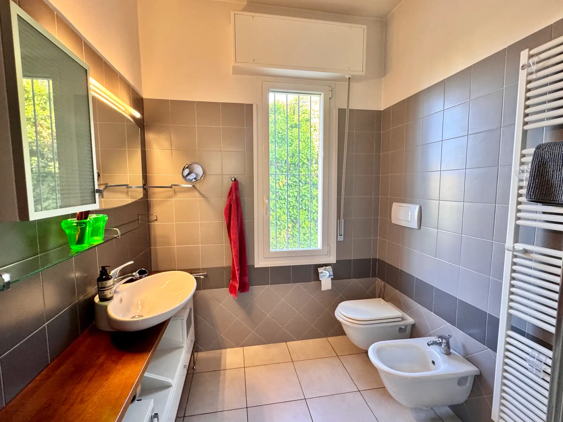 Traumblick – Wohnung mit Terrasse und Garten