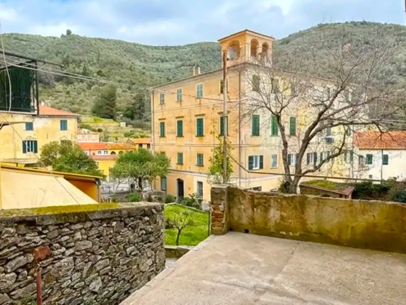 Apartment directly on the main square