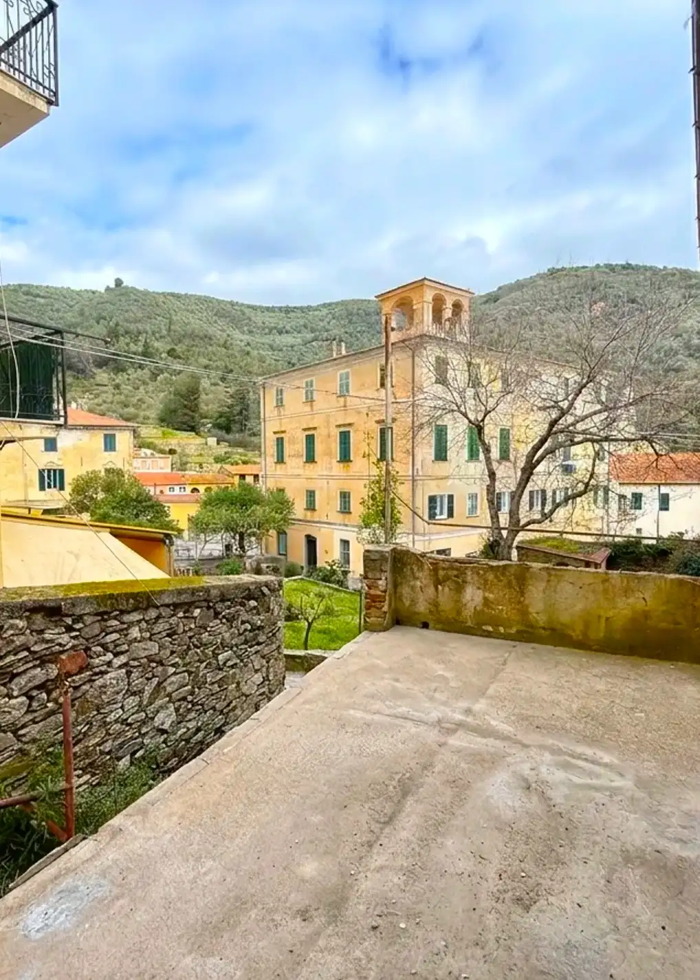 Apartment directly on the main square
