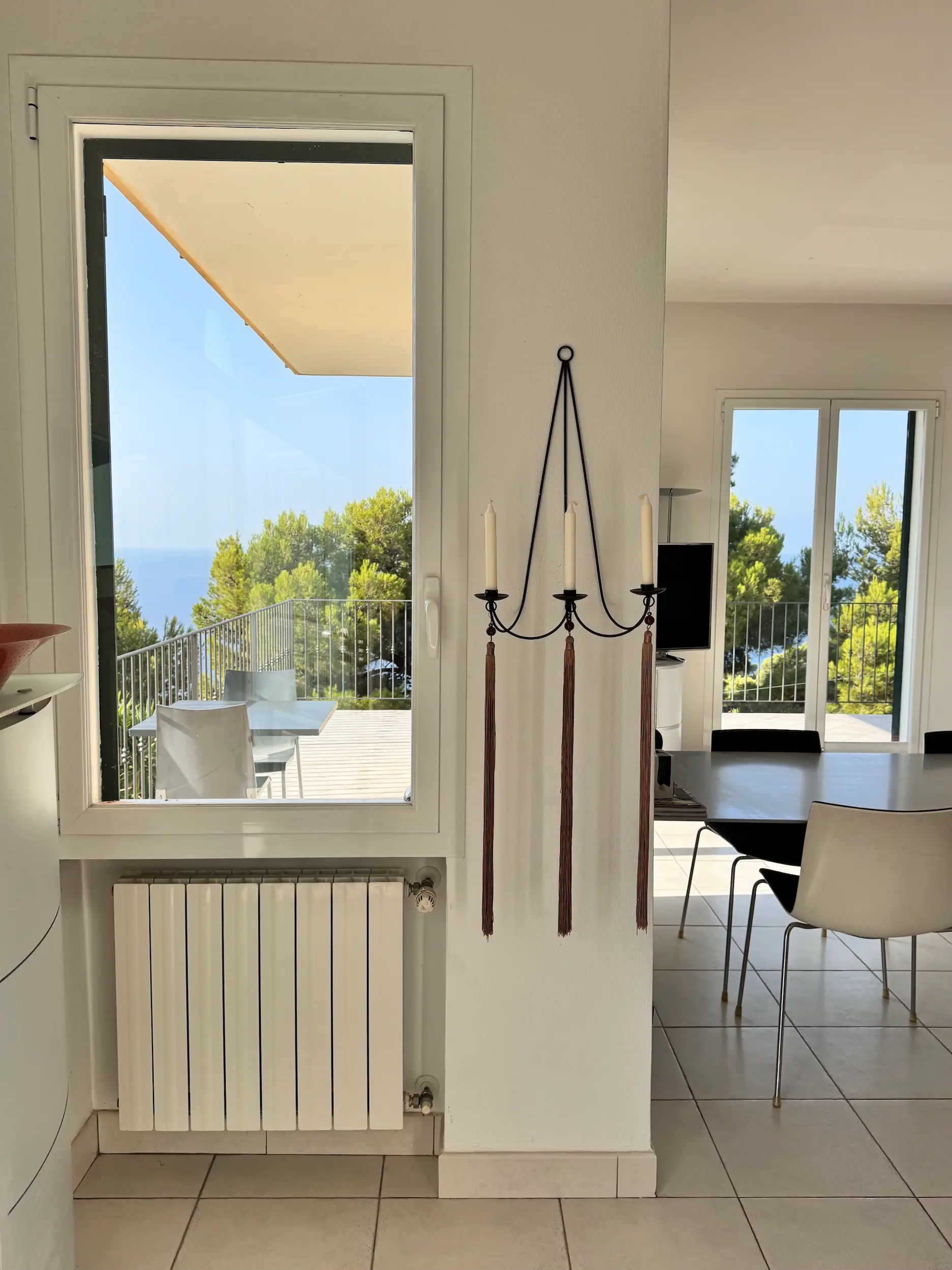 Dreamviews: Villa with two residential units