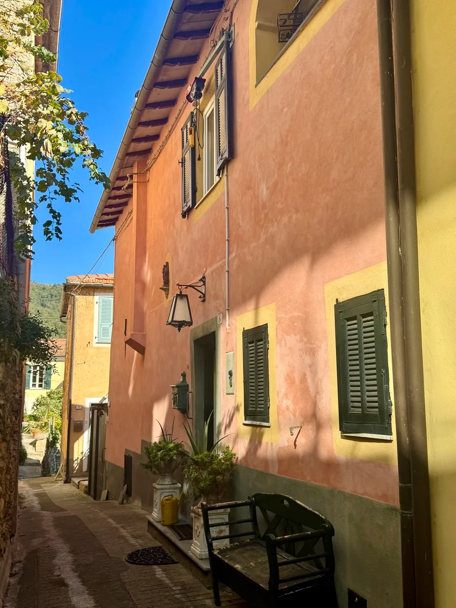 Unique village house with roof terrace and garden