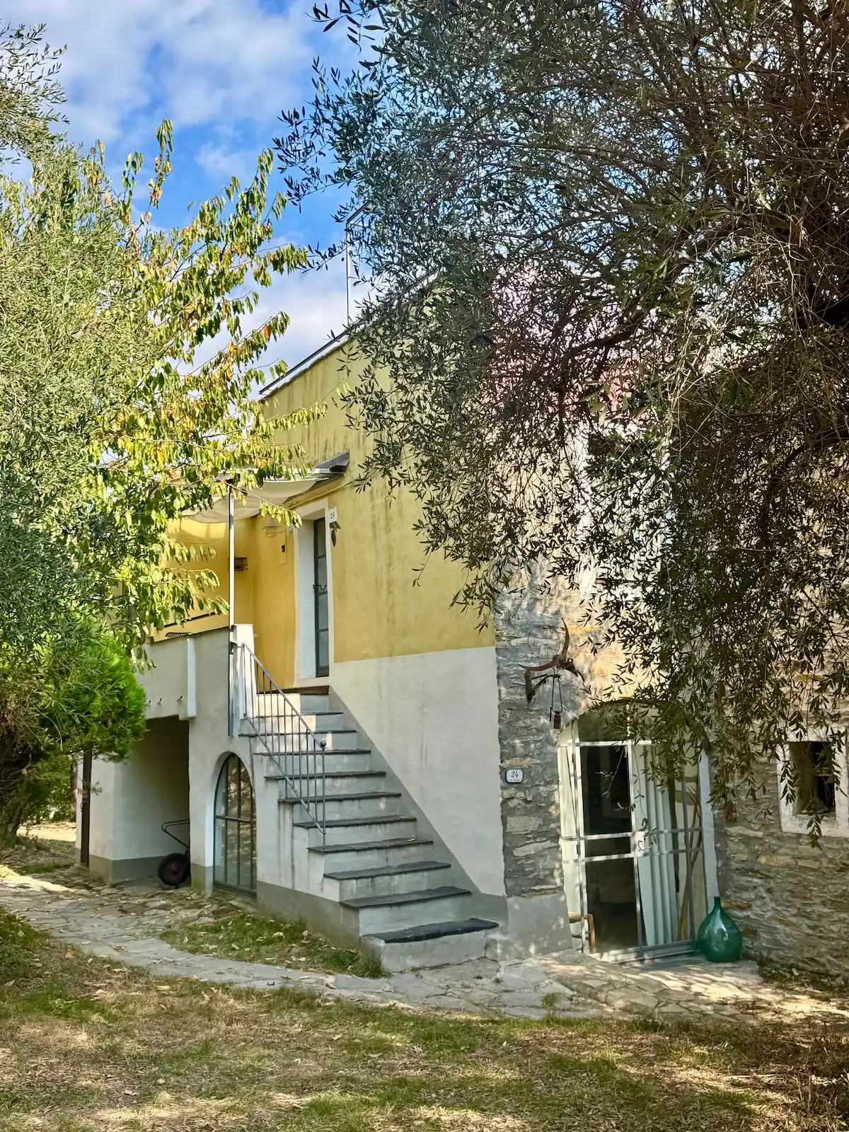 Tiny Village House with Roof Terrace and Guest Area