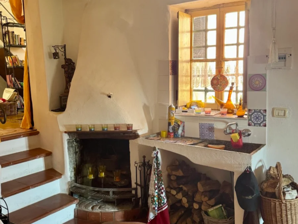 Unique village house with roof terrace and garden