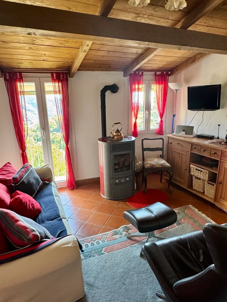 Unique village house with roof terrace and garden
