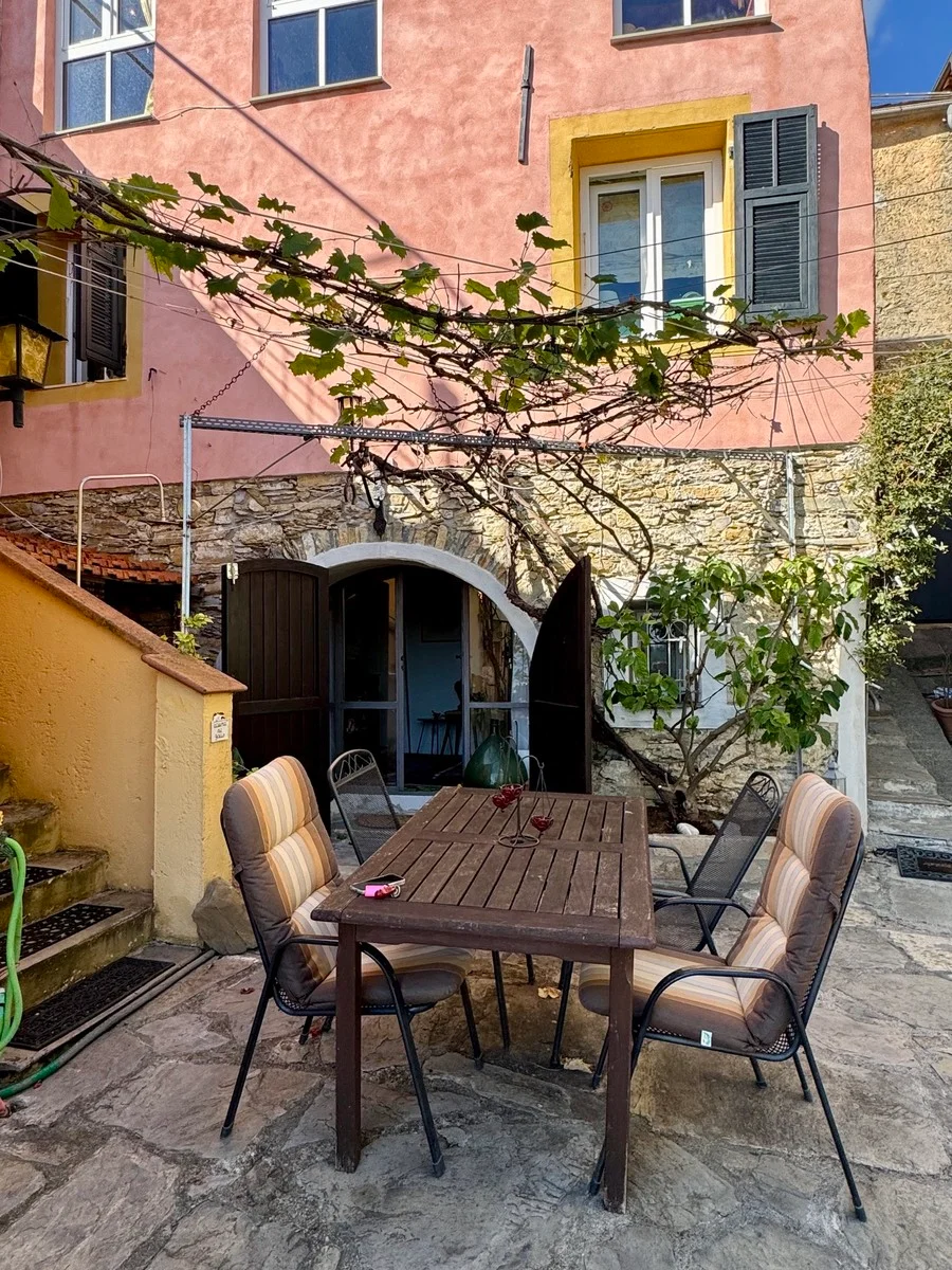 Unique village house with roof terrace and garden