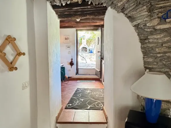 Unique village house with roof terrace and garden
