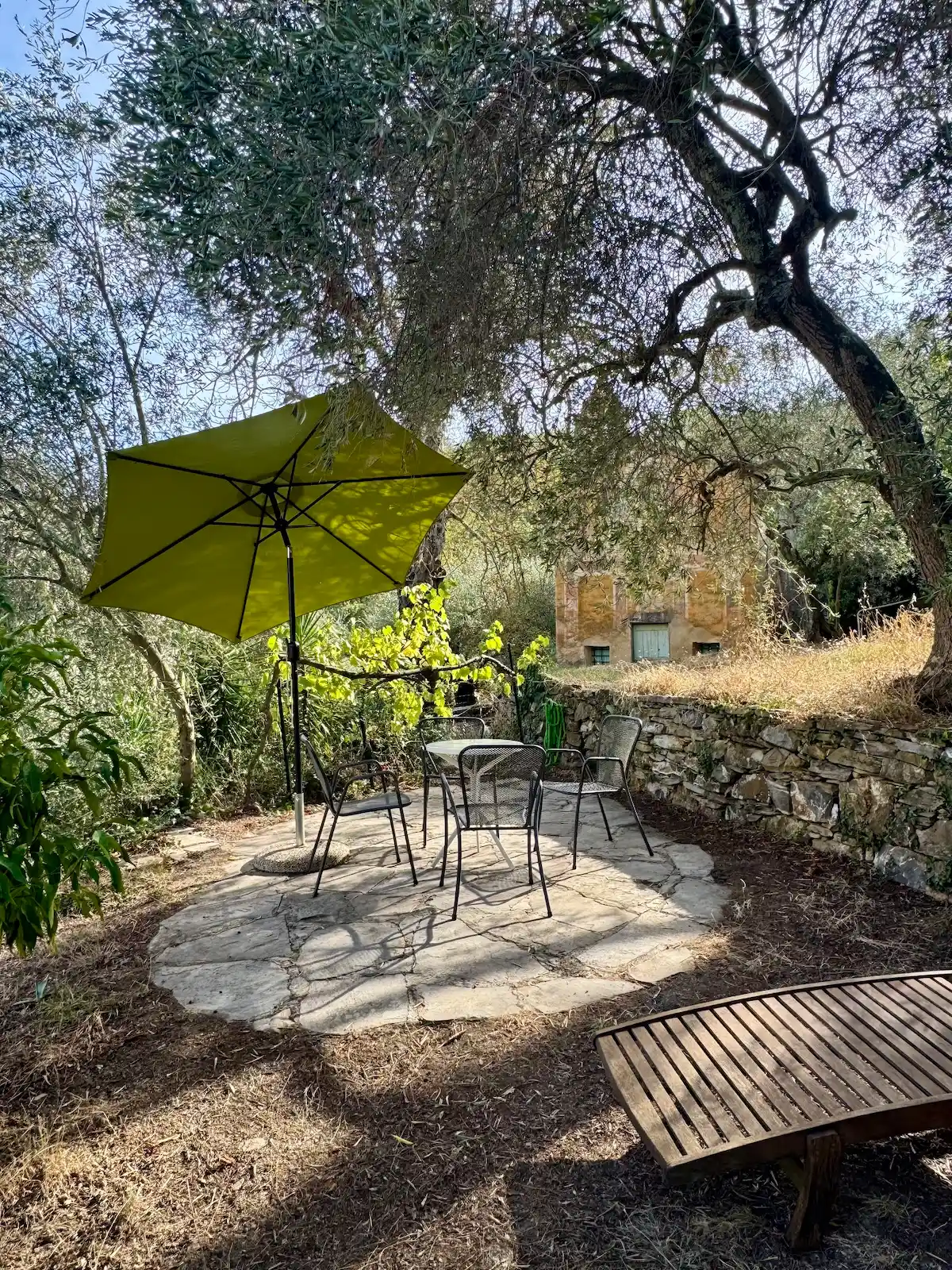 Restored house with garden and parking space
