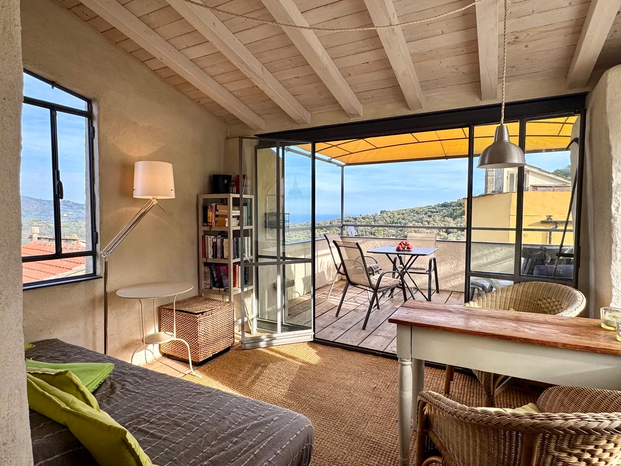 STARTBILD Charming village house with rooftop terrace & garden